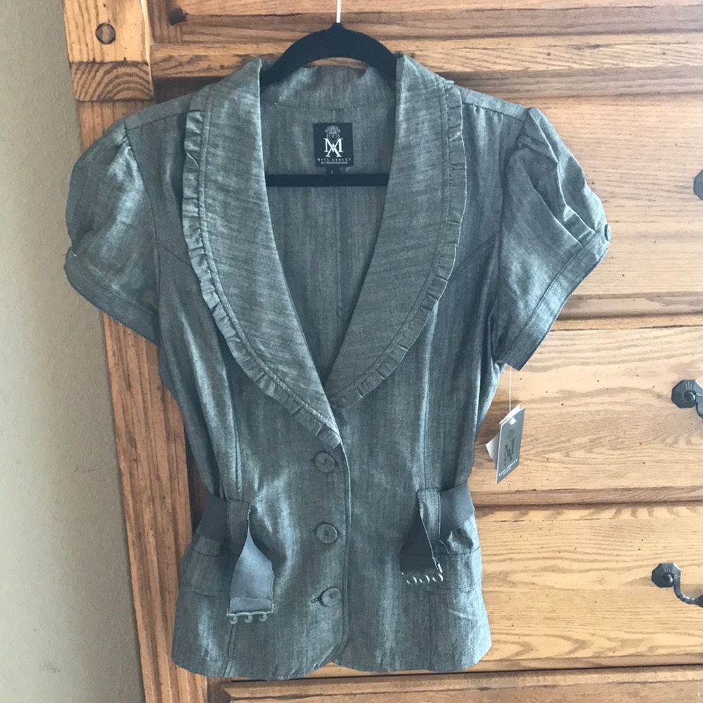 Top - Picture 1 of 6